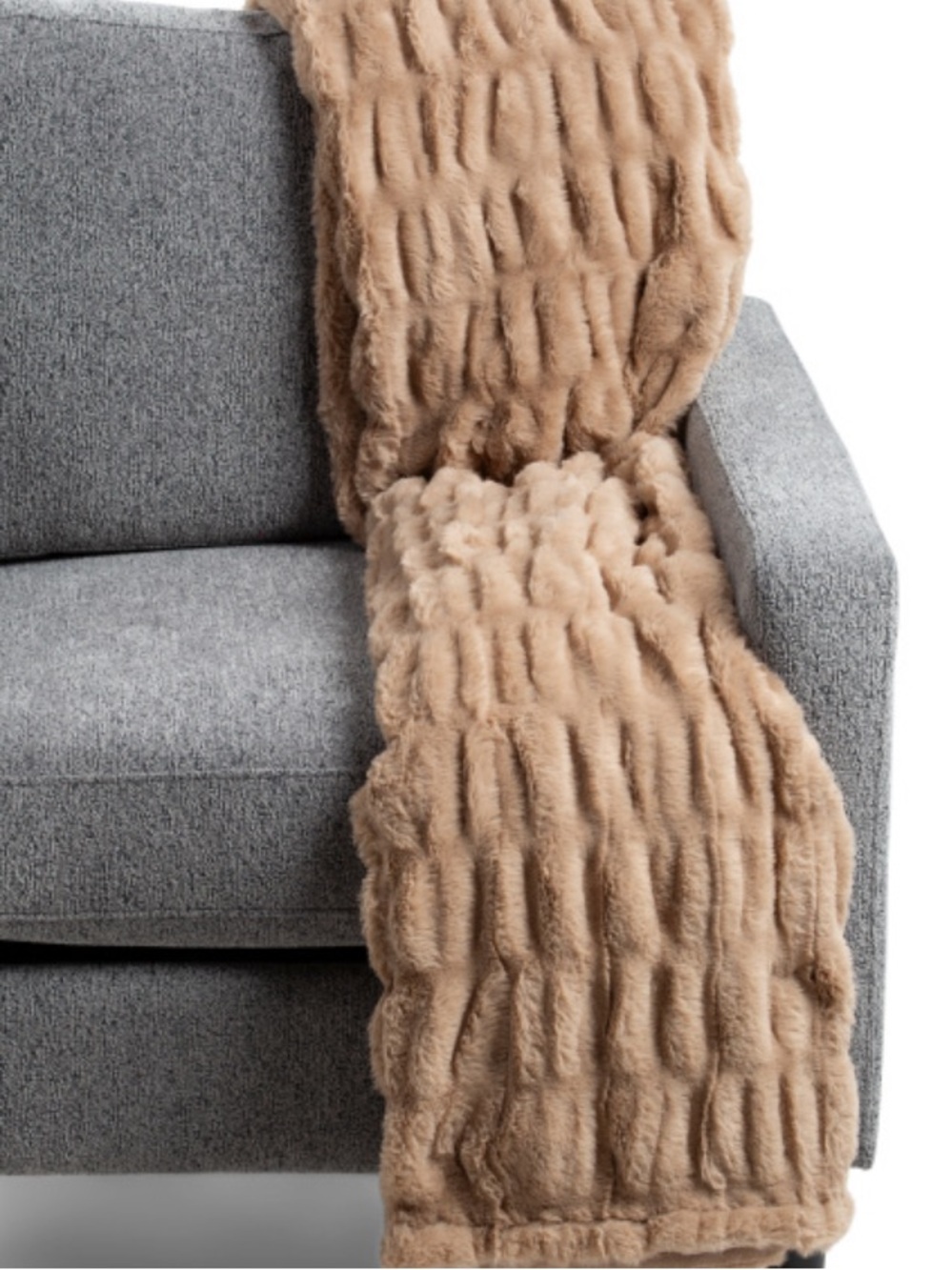 TAHARI Luxury Faux Fur Throw - Camel
